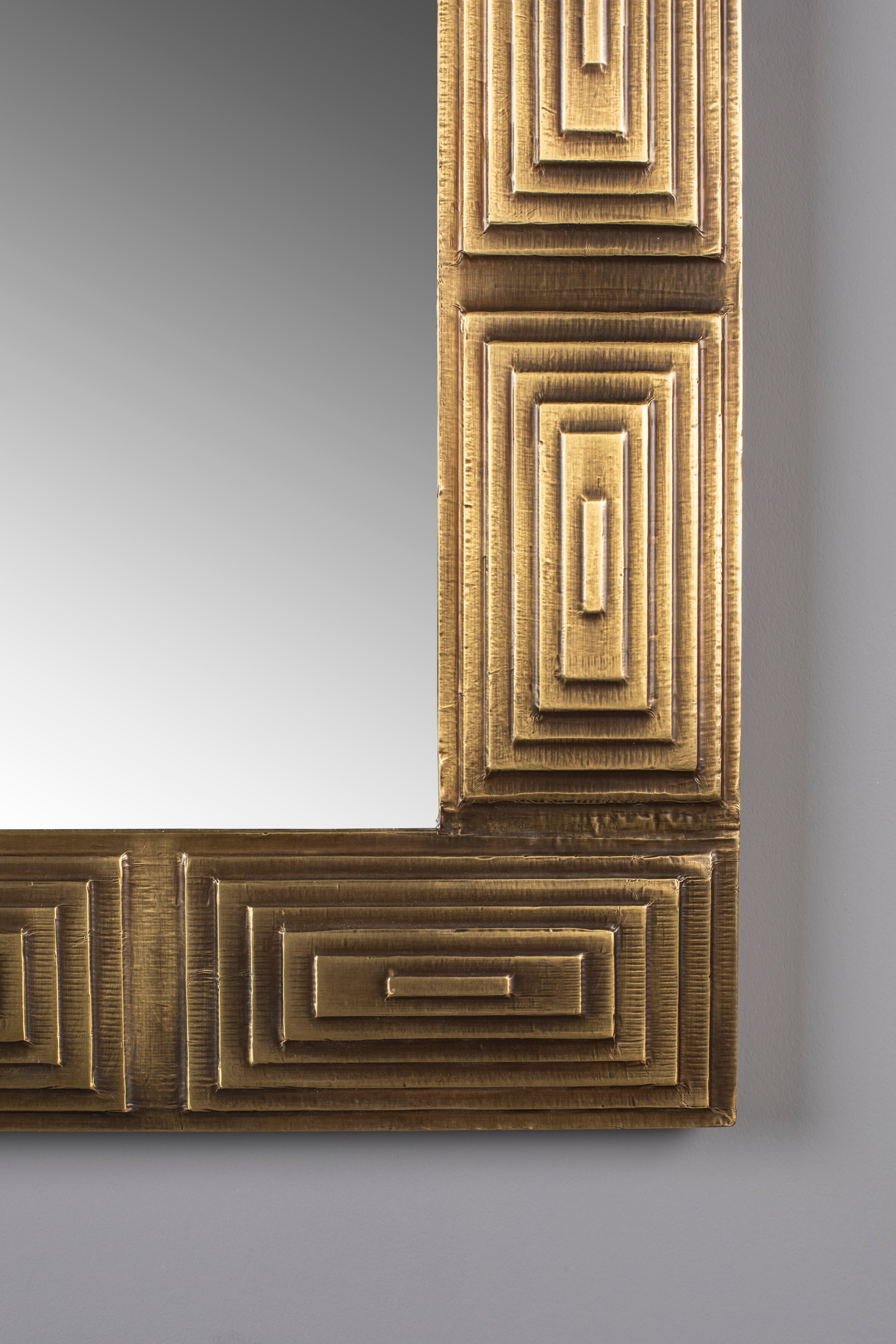 Mirror Volan