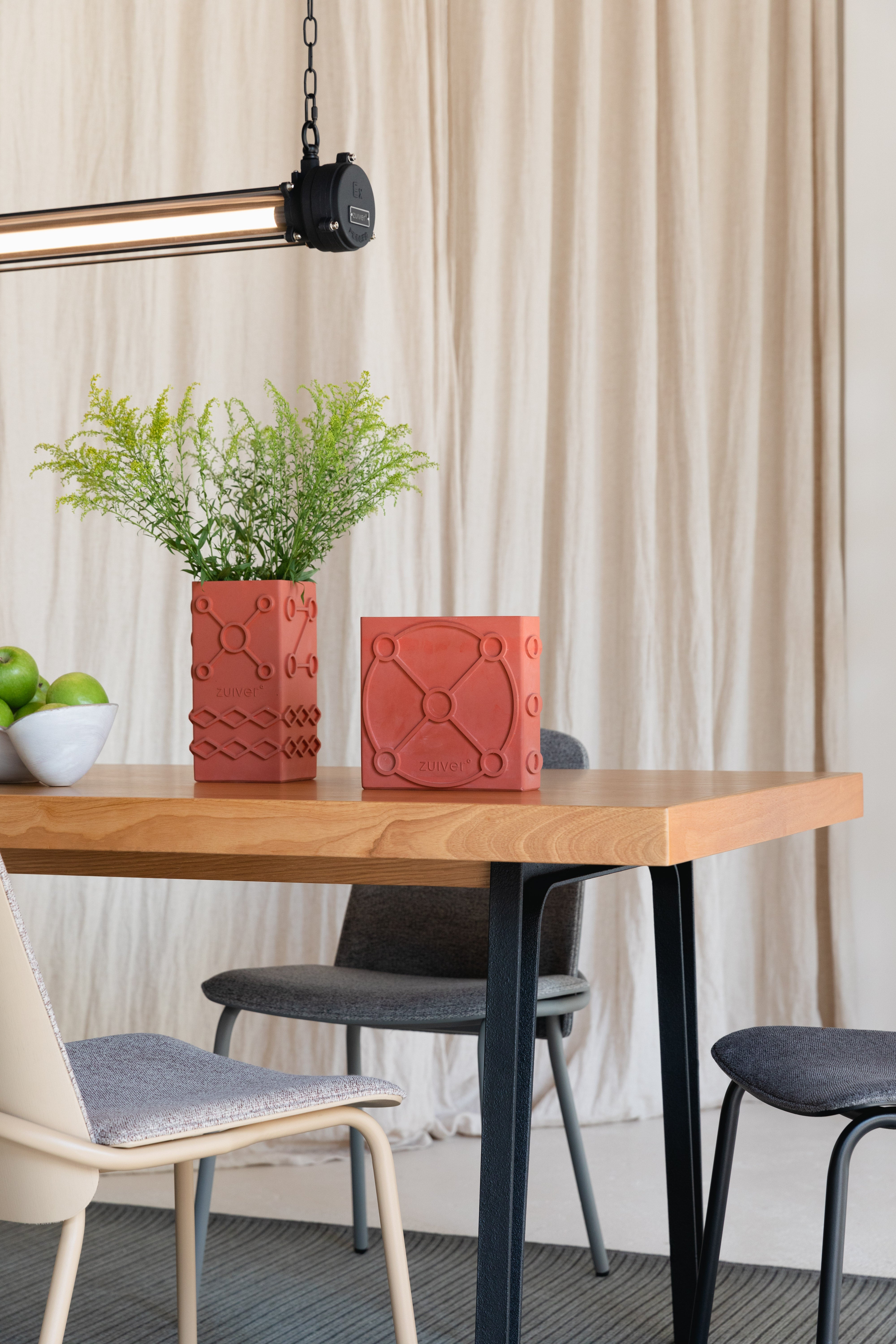 Vase Graphic Square Terra