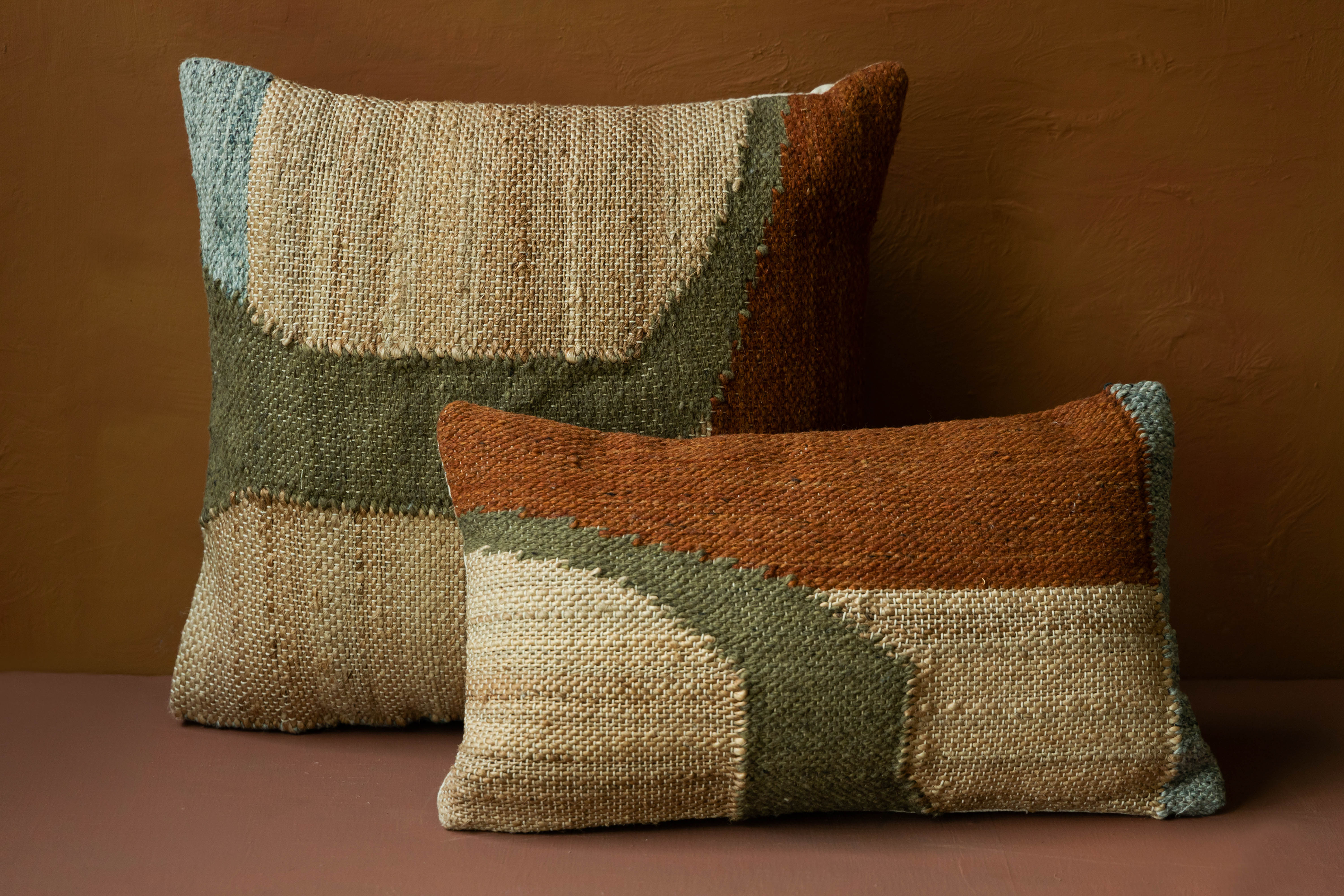 Pillow Pavilion 60x30 Natural
